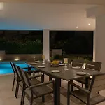 Luxury Close To The With Pool Abeona Vila
