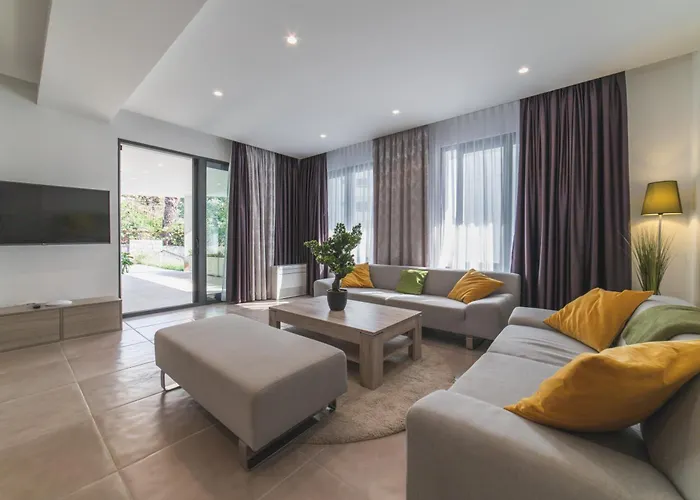 Villa Luxury Close To The With Pool Abeona Trogir