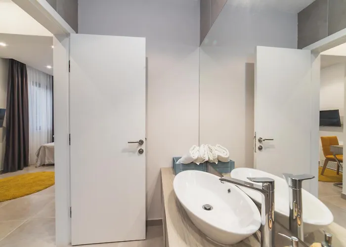 Luxury Close To The With Pool Abeona Trogir