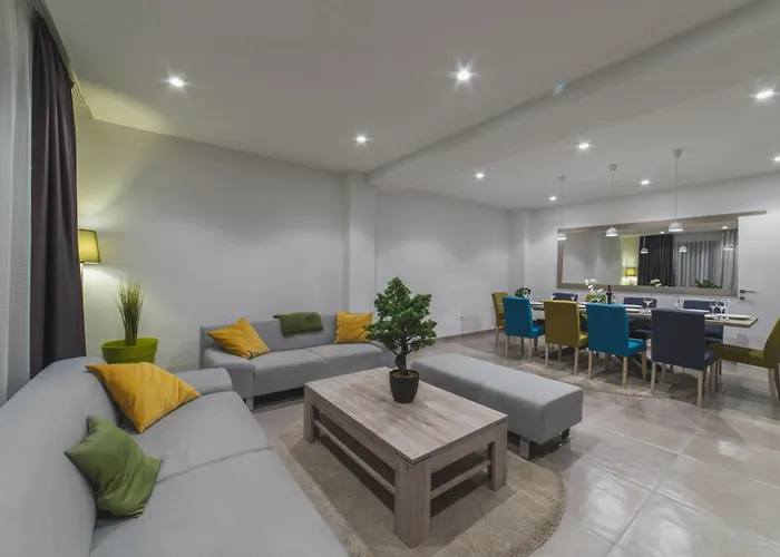 Luxury Close To The With Pool Abeona Trogir