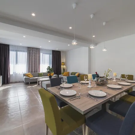 فيلة Luxury Close To The With Pool Abeona