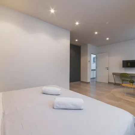 فيلة Luxury Close To The With Pool Abeona *