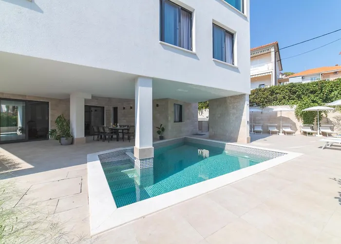 Luxury Close To The With Pool Abeona Villa Trogir