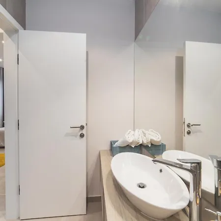 Luxury Close To The With Pool Abeona Trogir