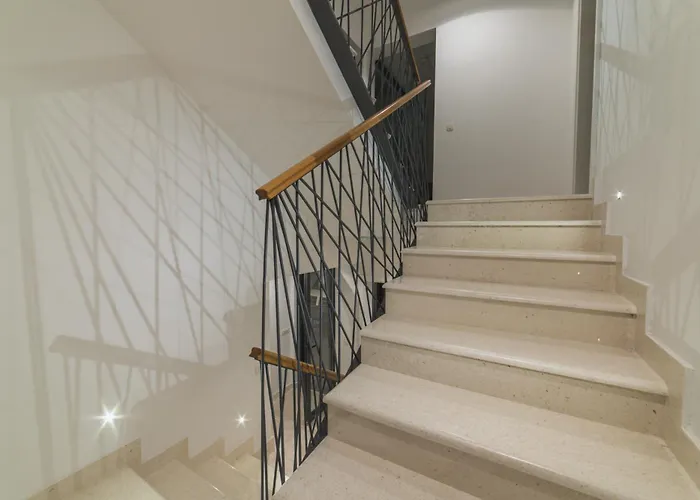 Luxury Close To The With Pool Abeona